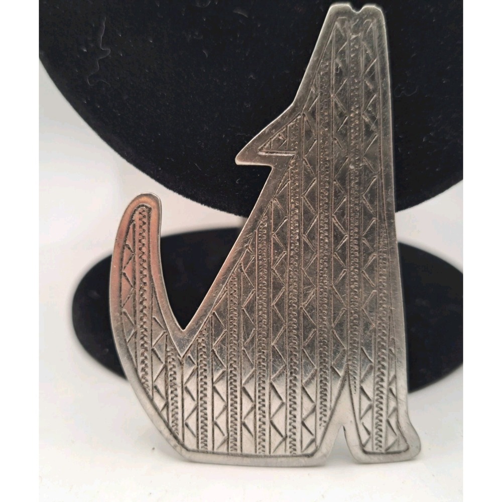 Vintage J.J. Jonette Jewelry 1988 Silver Tone Howling Coyote Southwestern Brooch